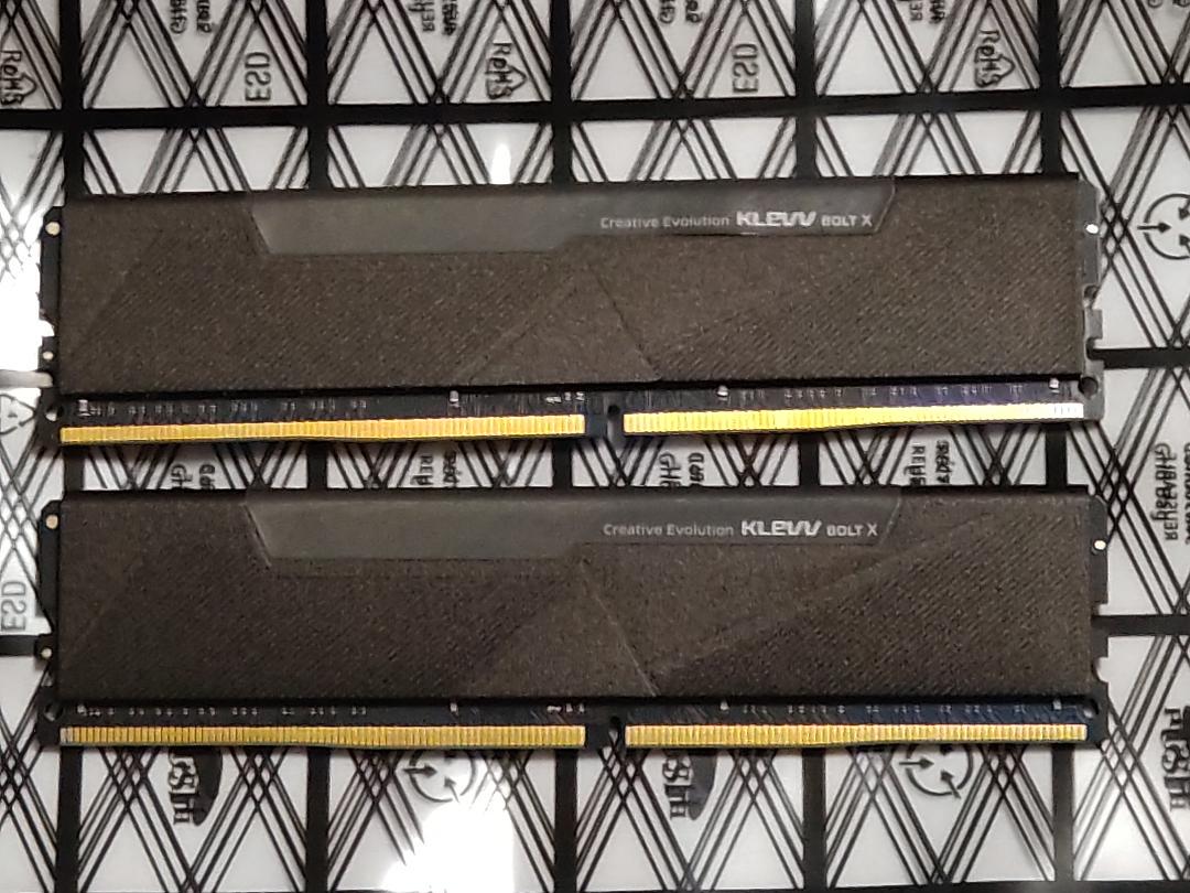 DDR4 3600 KLEVV BOLT X 32GB(16GB×2) XMP