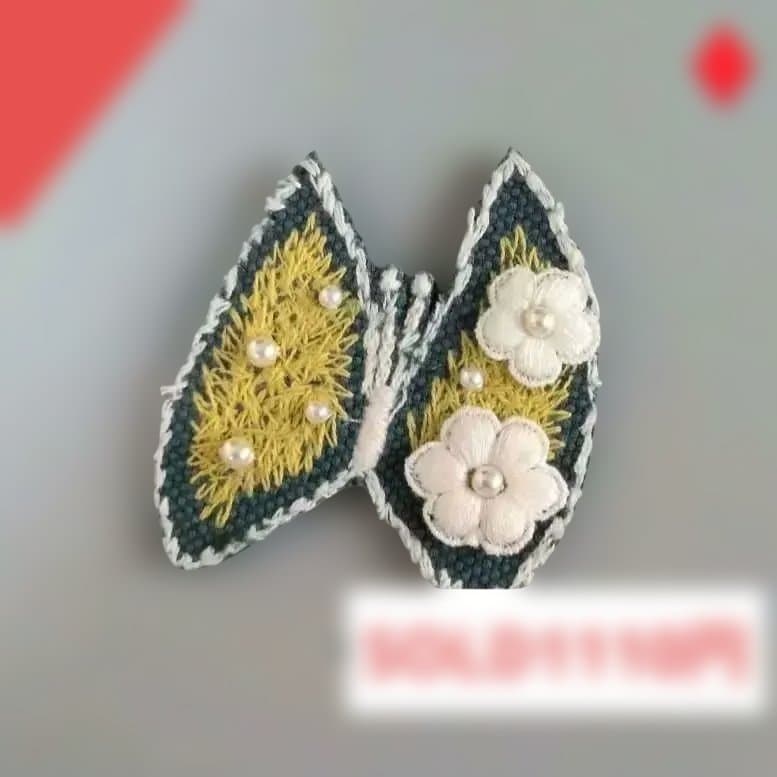 A552( お取り置き)ミナペルホネン　ブローチ　skyfIower