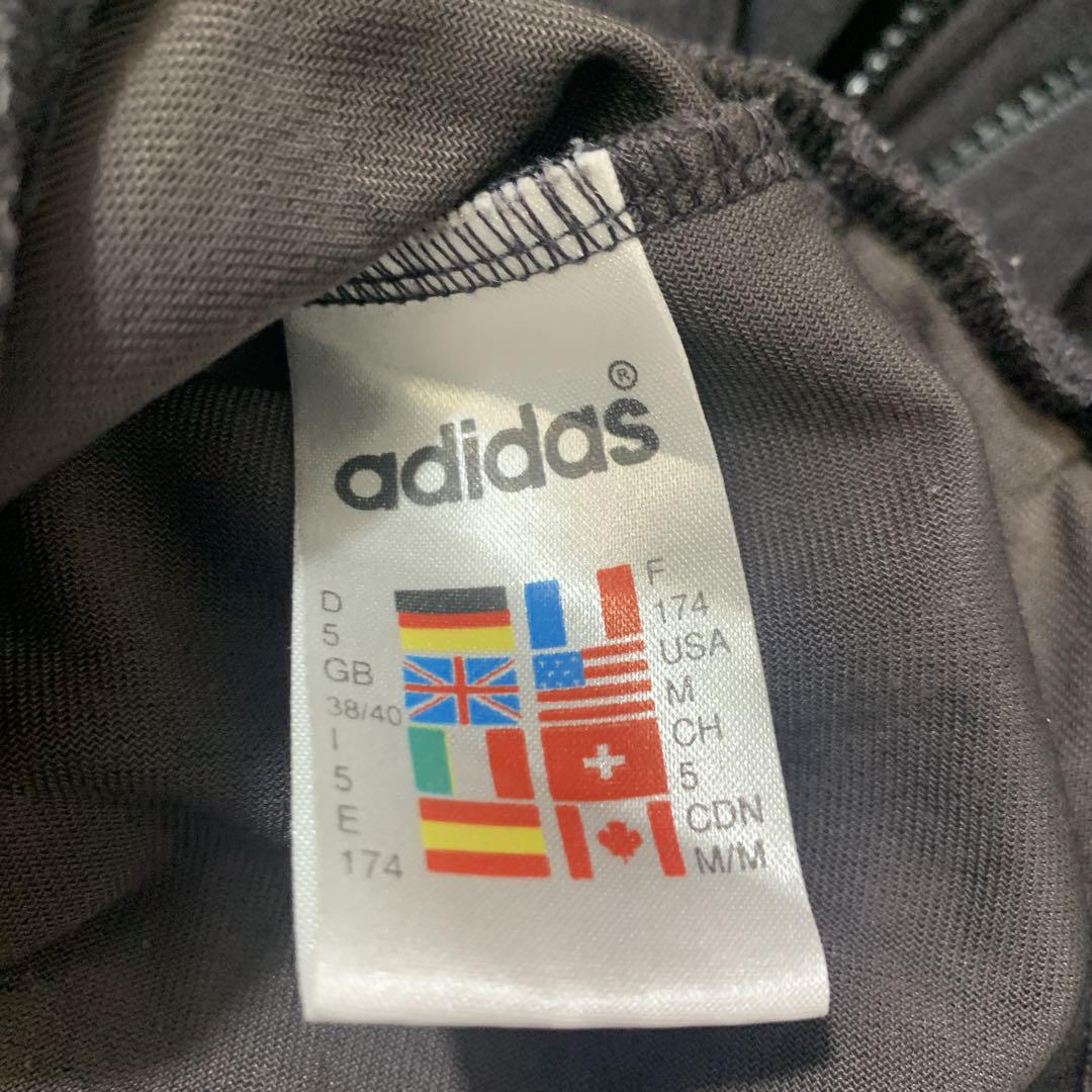 adidasベロア トラックジャケット