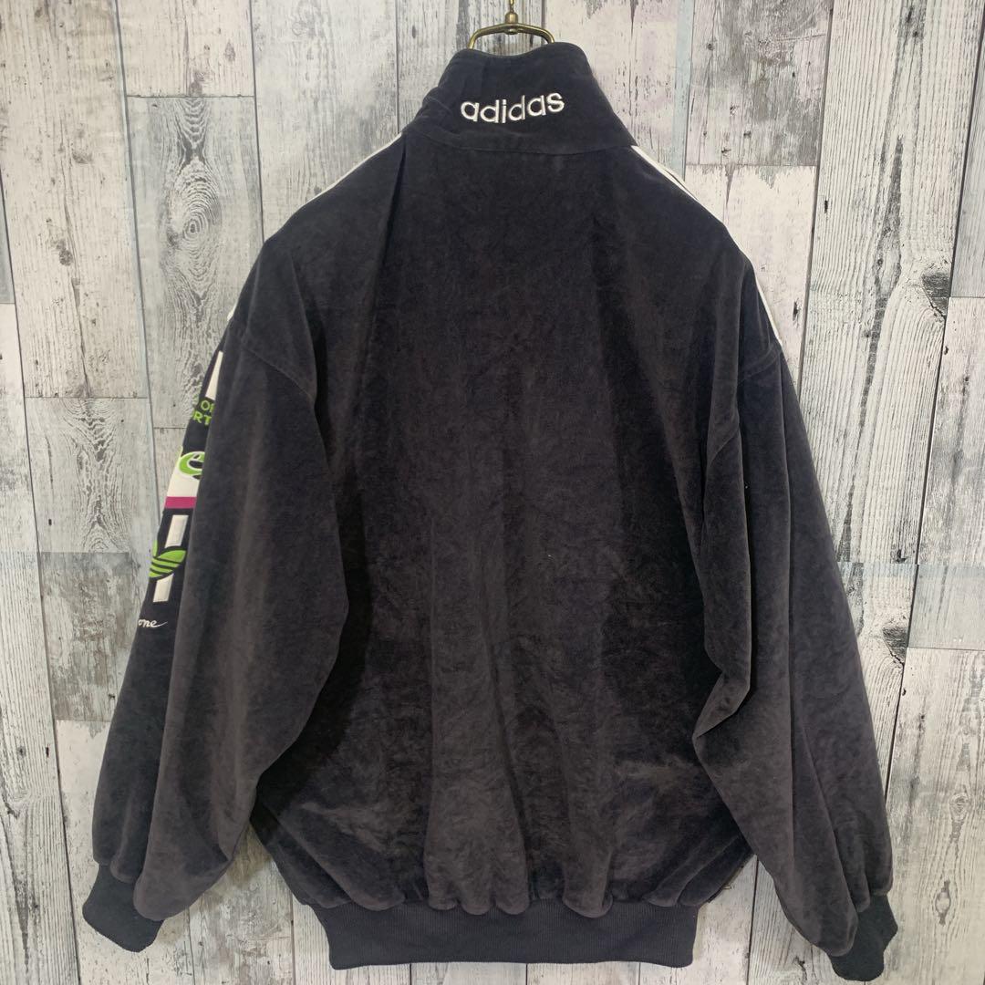 adidasベロア トラックジャケット