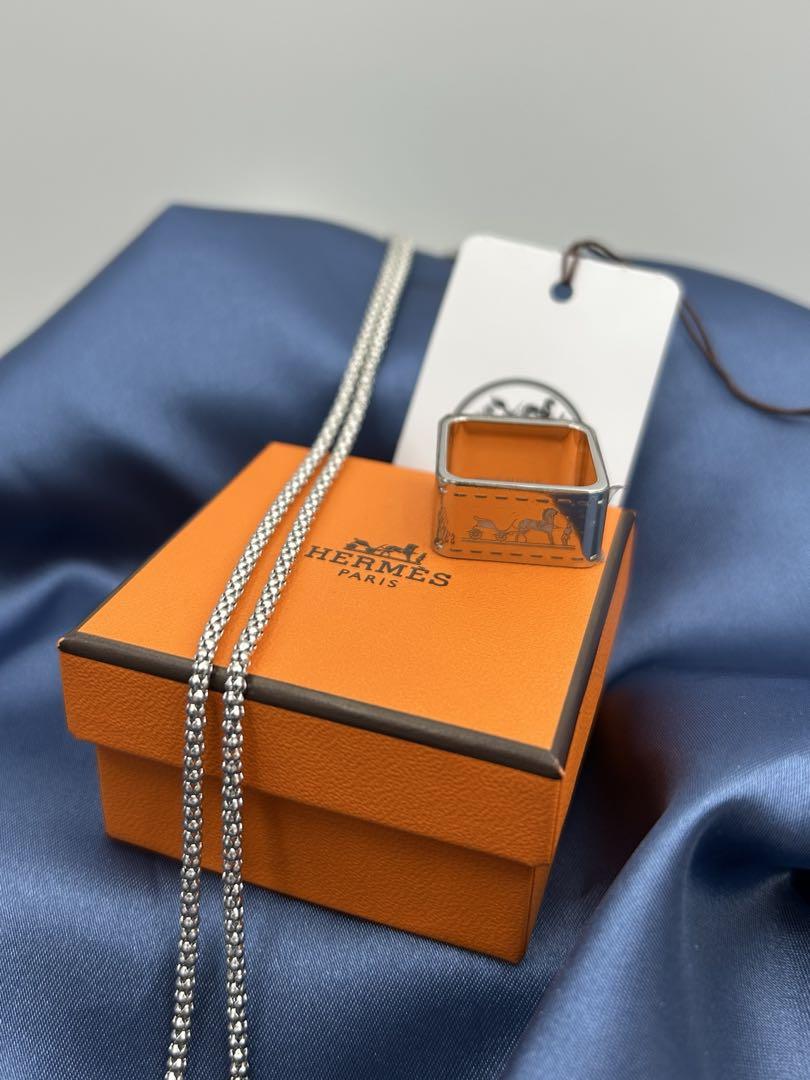 ◆未使用◆正規品◆HERMES エルメス　スカーフリング　ボルデュック　シルバー スカーフリング 90 《ボルデュック》 | Hermès - エルメス-公式