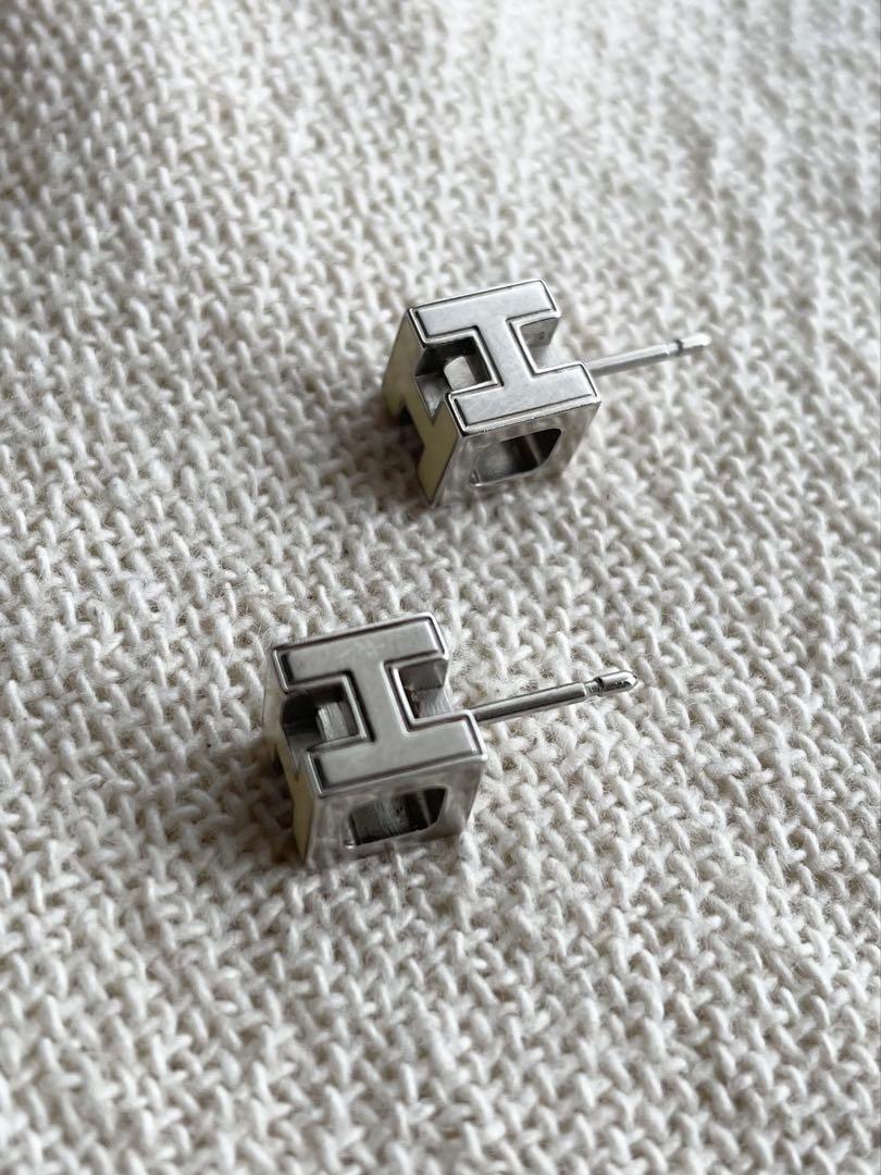 HERMES アイボリー カージュドアッシュ ピアス
