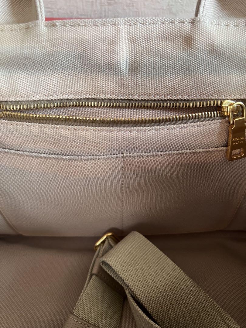 PRADA ベージュ トートバッグ