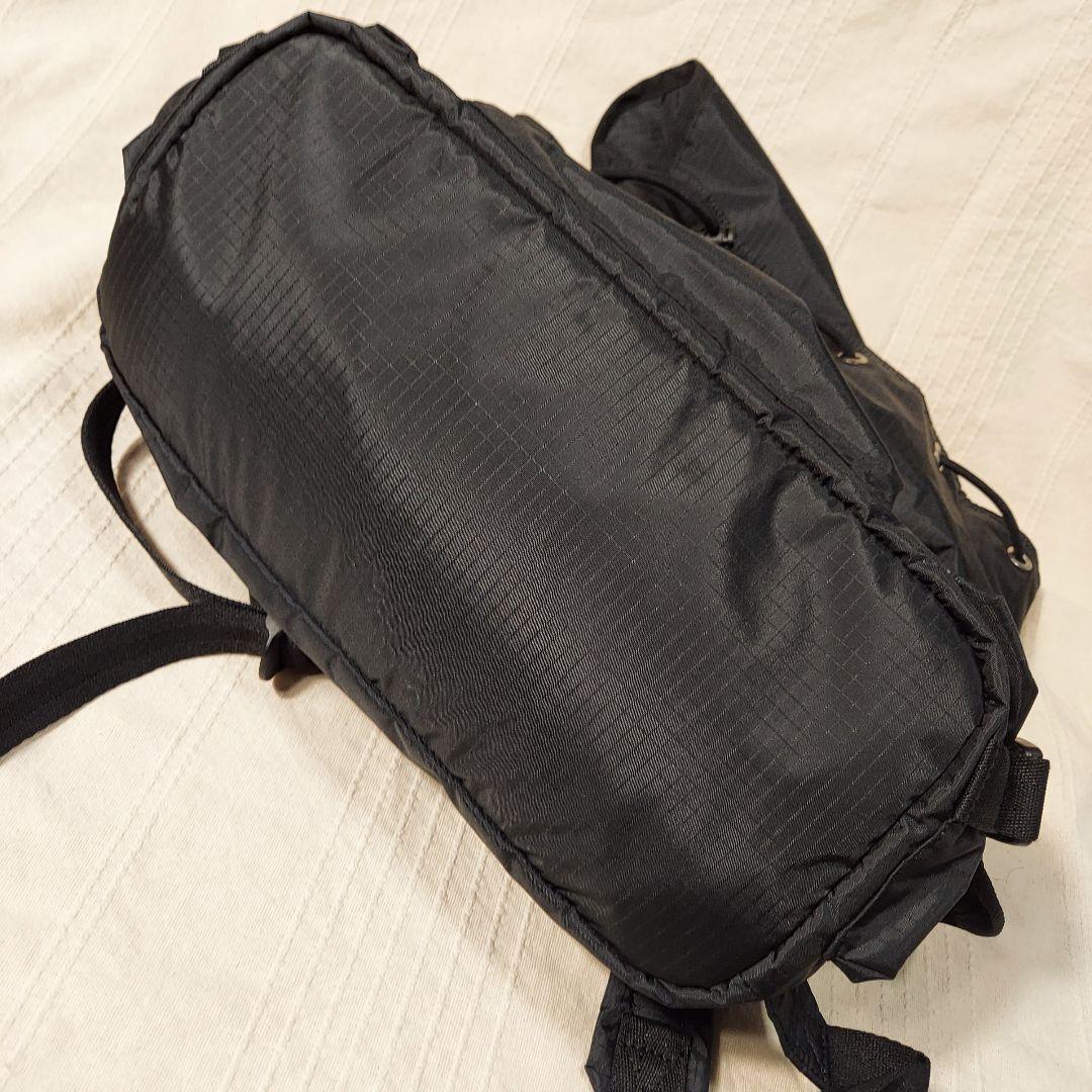 LeSportsac ミニー ハイビスカス リュック 黒 VOYAGER