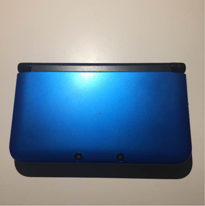 ニンテンドー3DSLL青