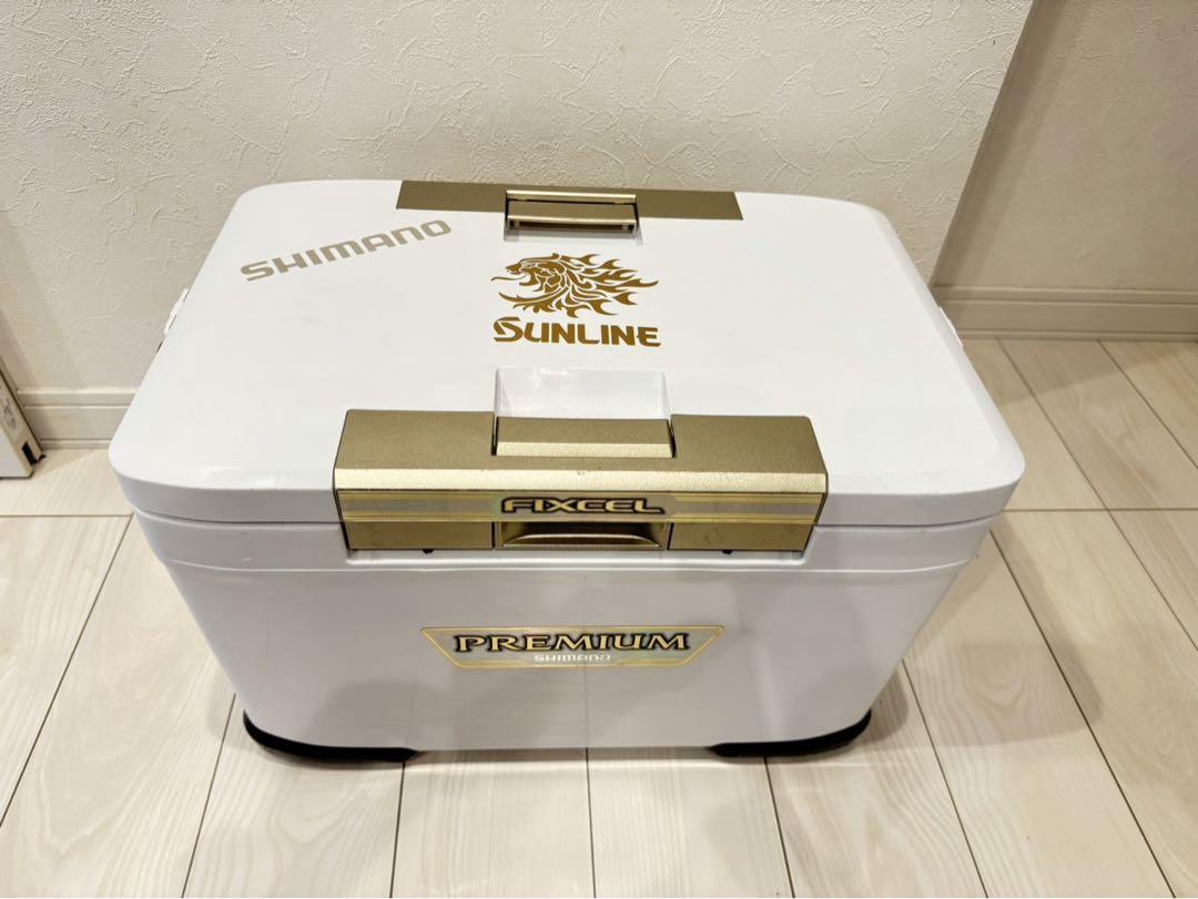 シマノ　クーラーボックス　FIXCEL PREMIUM