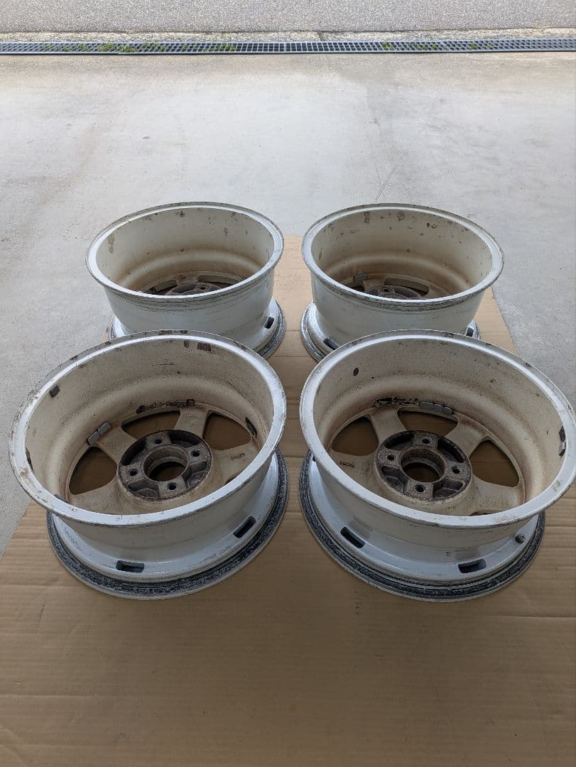 パールホワイト