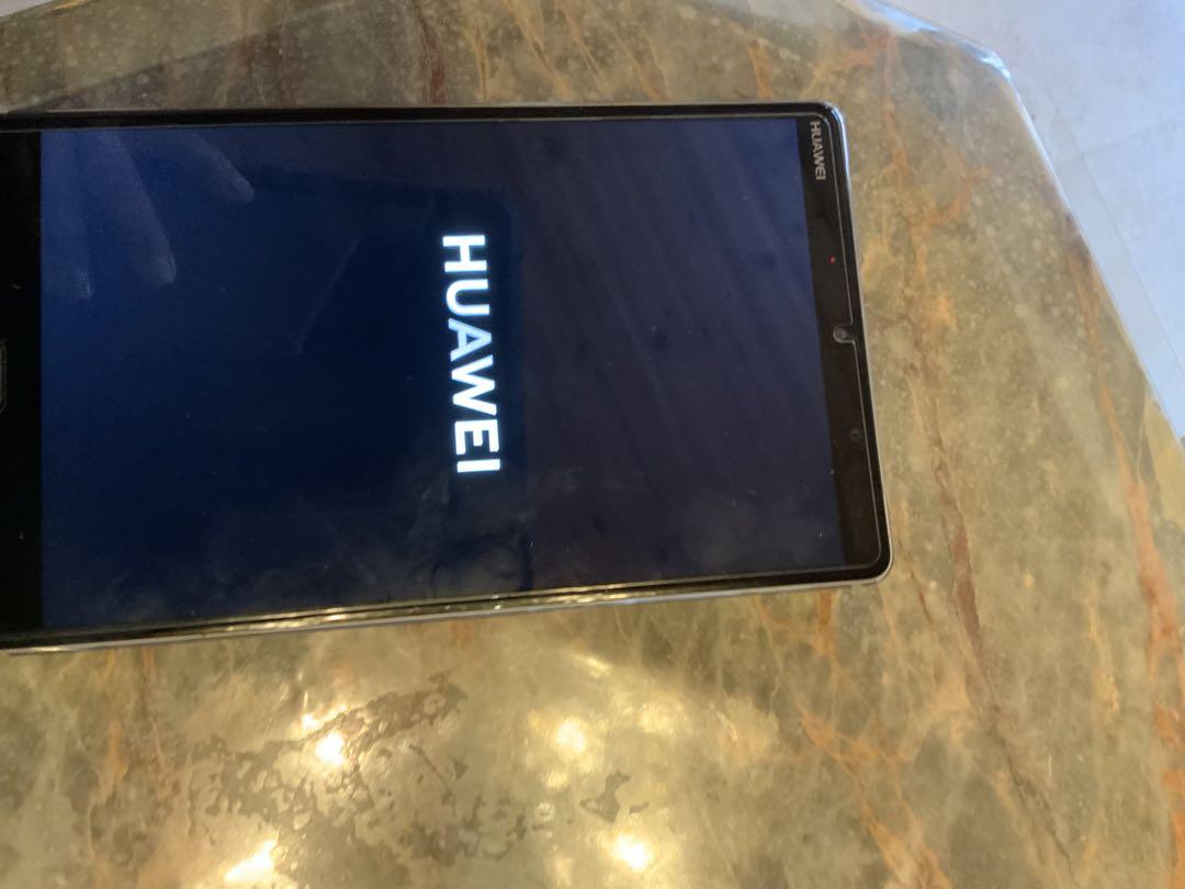 Huawei mediapad m5 LTE 　電話可能　金額交渉可