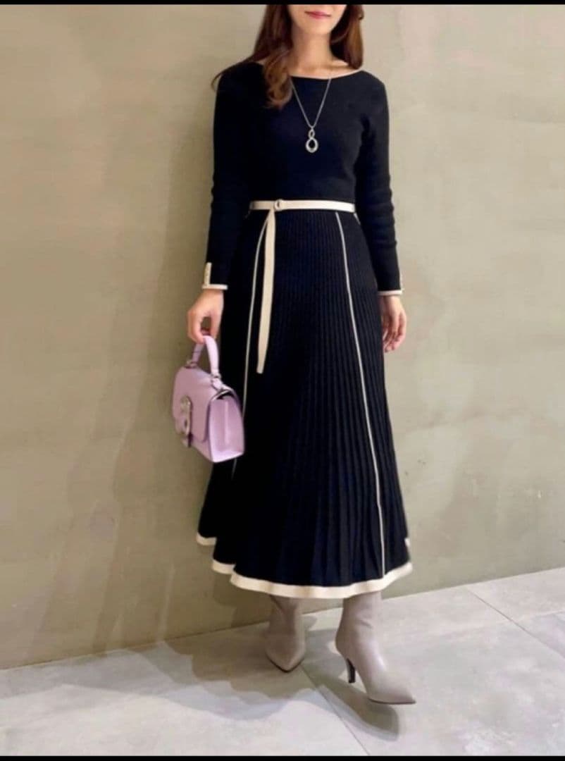 ジャスグリッティー ライン配色ニットワンピース M サイズ2M・JUSGLITTY