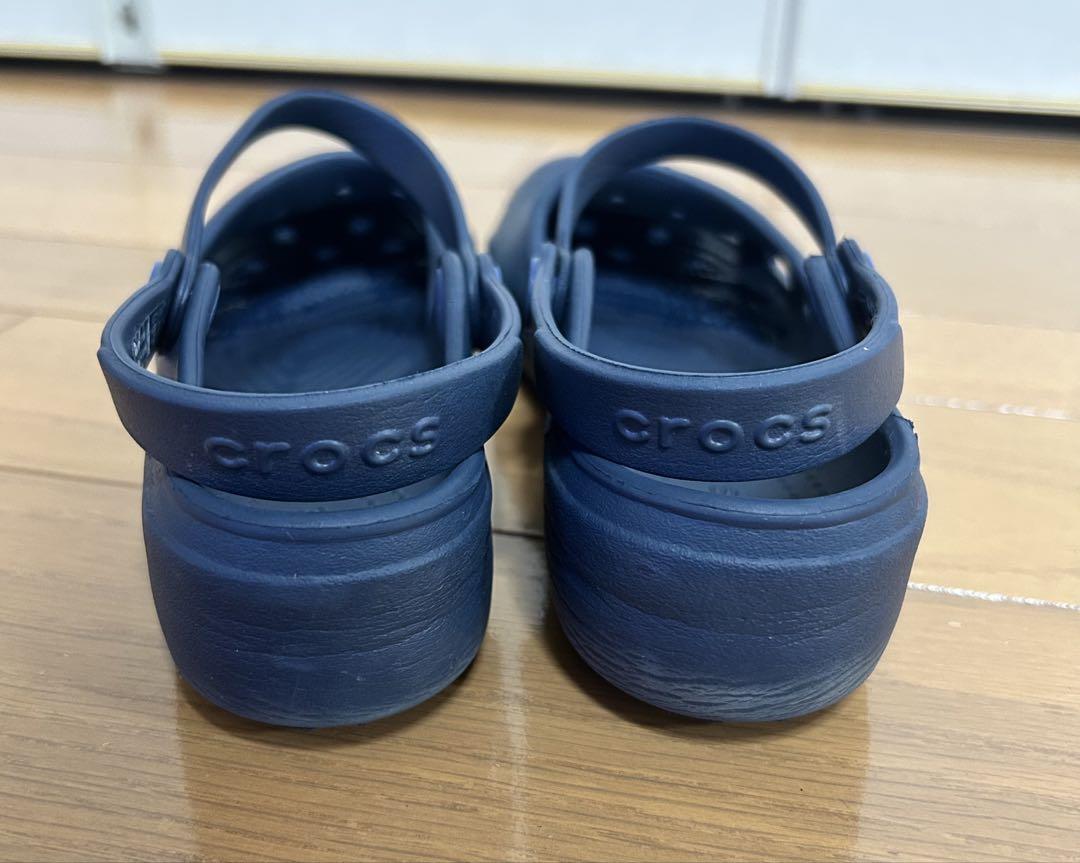 極美品✨crocs クロックス カリン ストラップ カリン ネイビー W8 廃盤 極美品✨crocs クロックス カリン ストラップ カリン ネイビー
