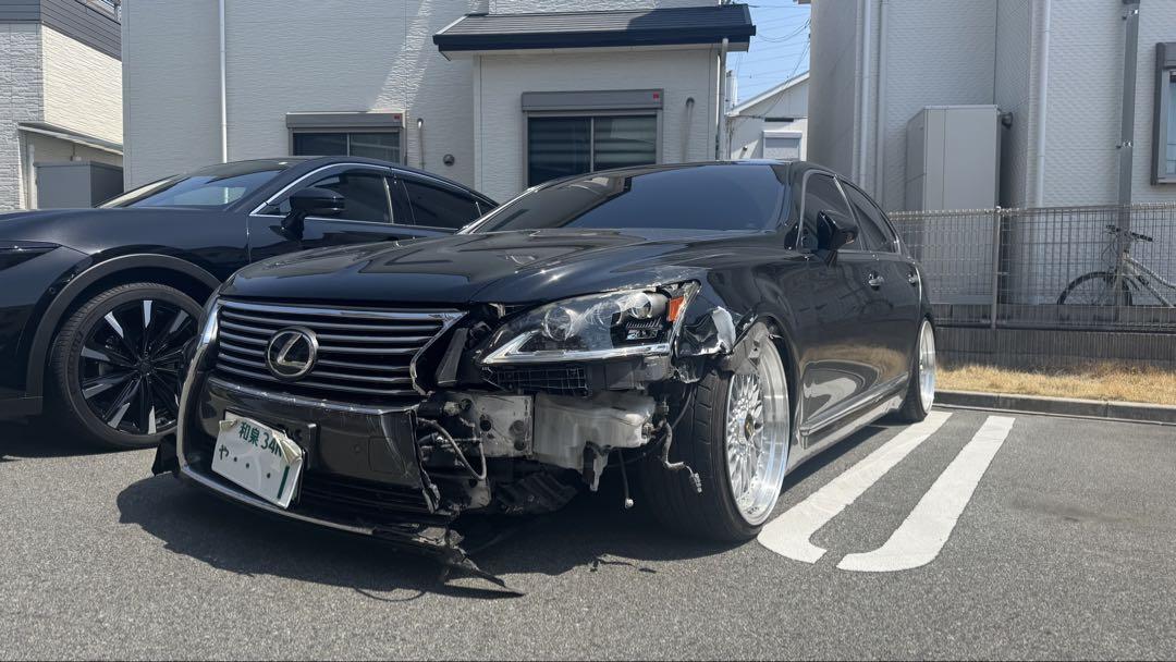 レクサスLS460事故車