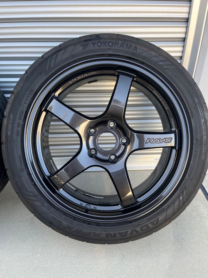 RAYS グラムライツ　18インチ 7.5j+40 114.3 5穴