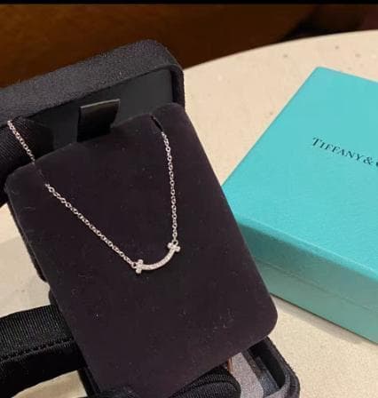 Tiffany スマイルダイヤネックレス 極美品