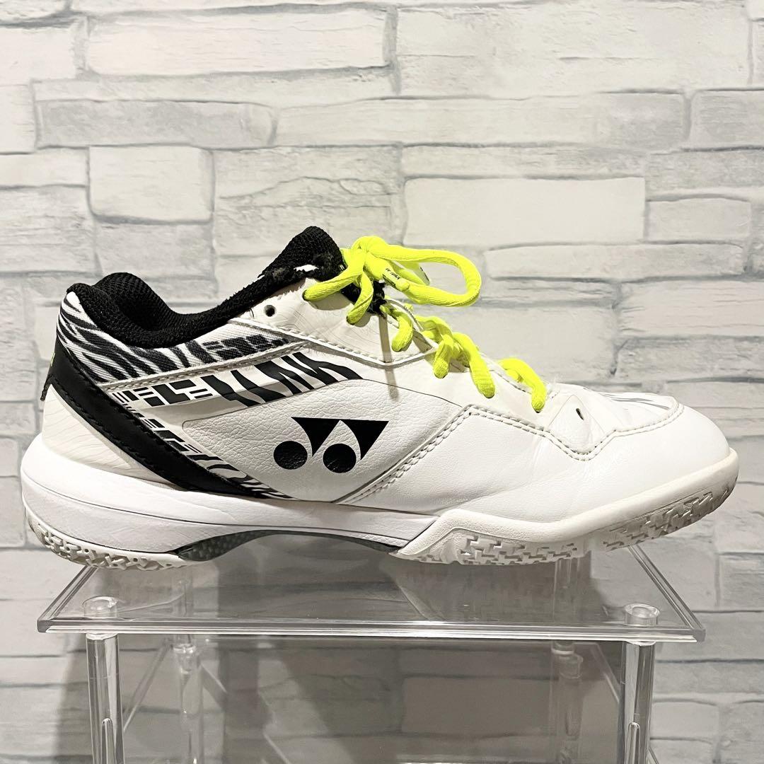 YONEX パワークッション 65Z 桃田賢斗モデル ホワイトタイガー 23㎝