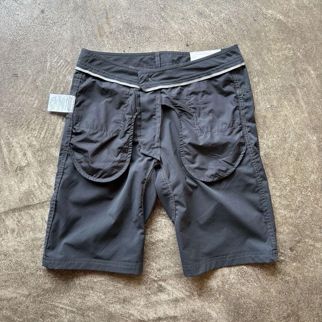 HOUDINI / Thrill Twill Shorts - メルカリ