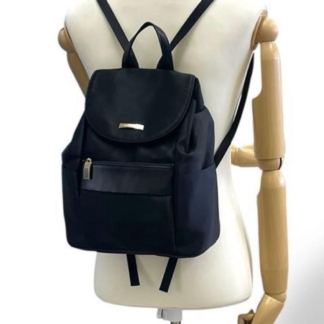 極美品　ハナエモリ　リュック　ナイロン　黒