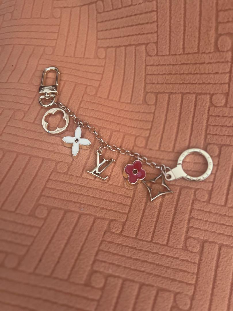 Louis Vuitton フラワーチャーム