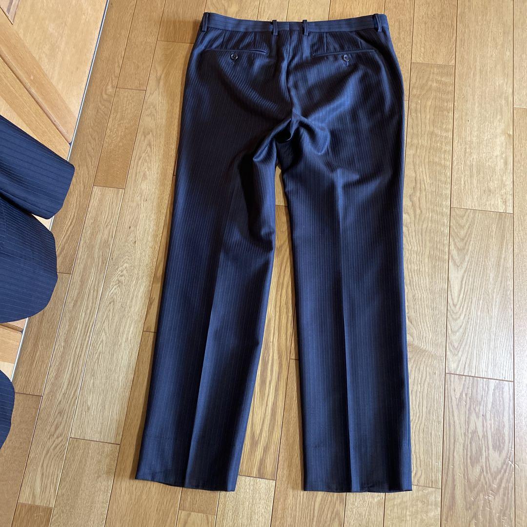 【美品】コムサ ダークネイビー グレーストライプ ビジネススーツ