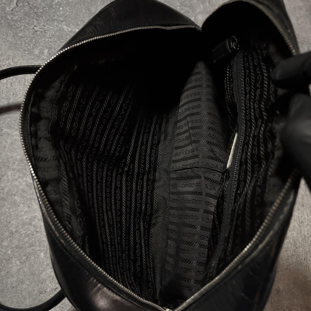 バッグ 00s vintage prada vitello drive handbag