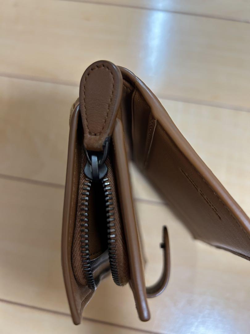 ボッテガヴェネタ　二つ折り財布