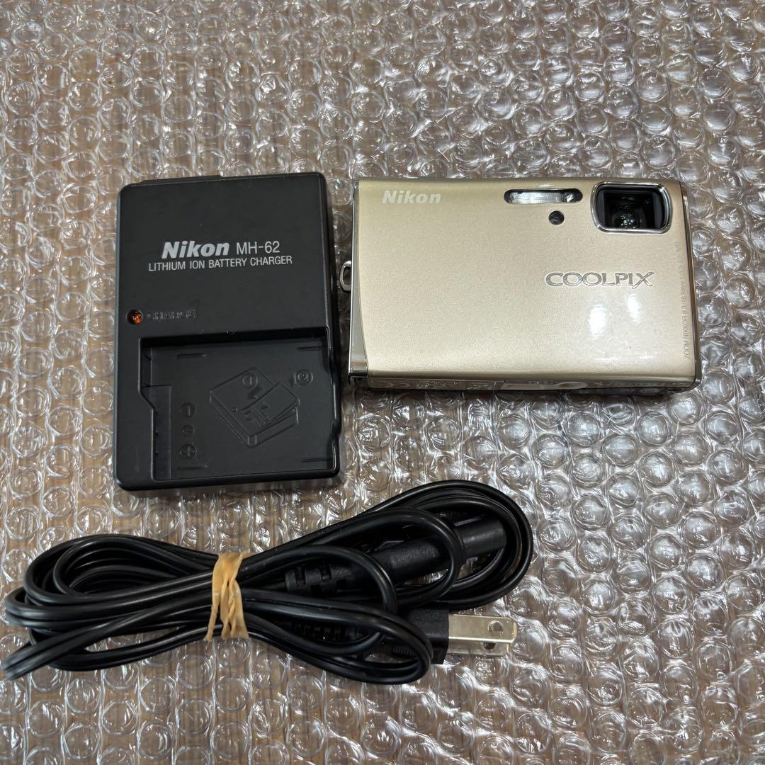 Nikon COOLPIX S52 9.0メガピクセル コンパクトデジタルカメラ