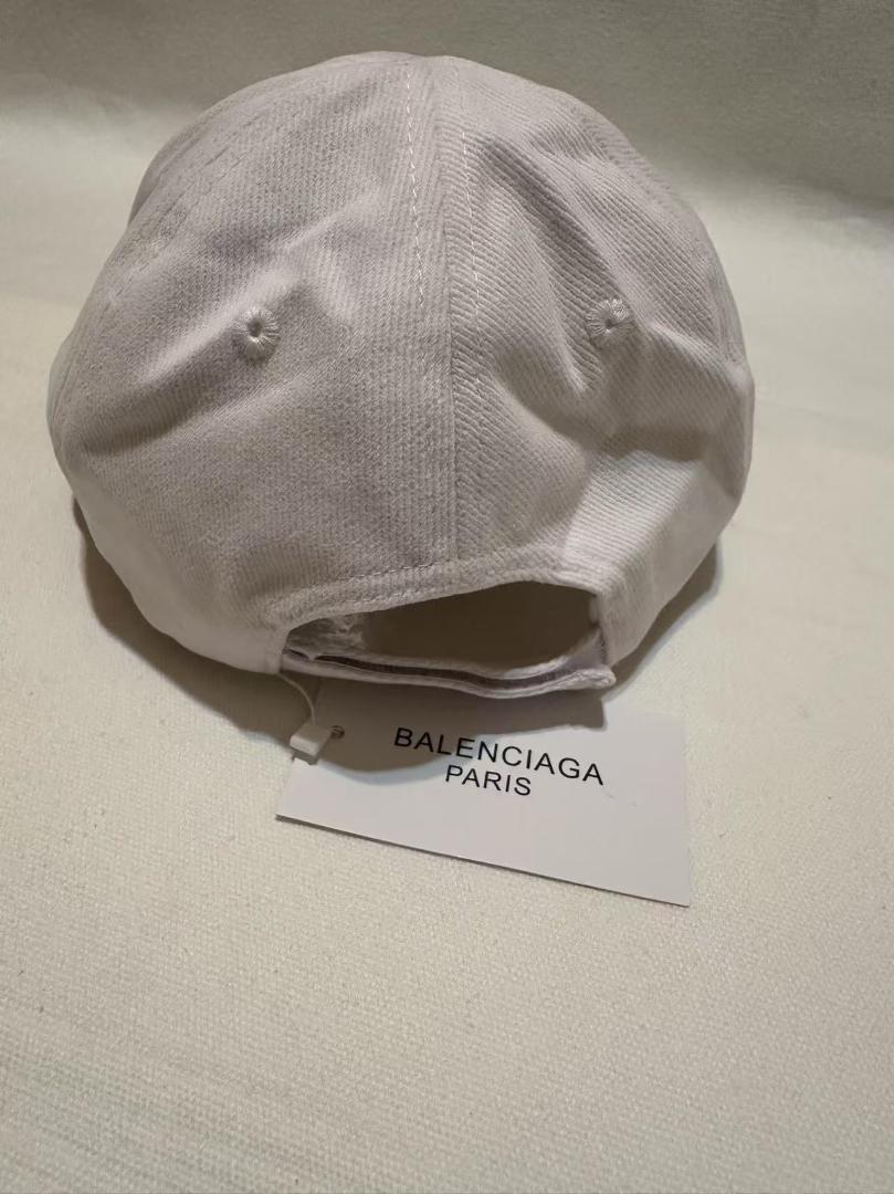 BALENCIAGA キャップ ホワイト xu - メルカリ