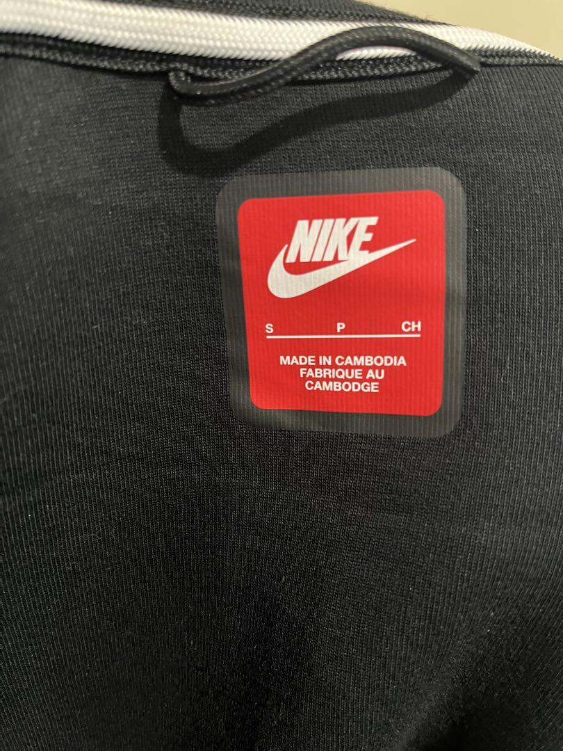 NIKE テックフリース