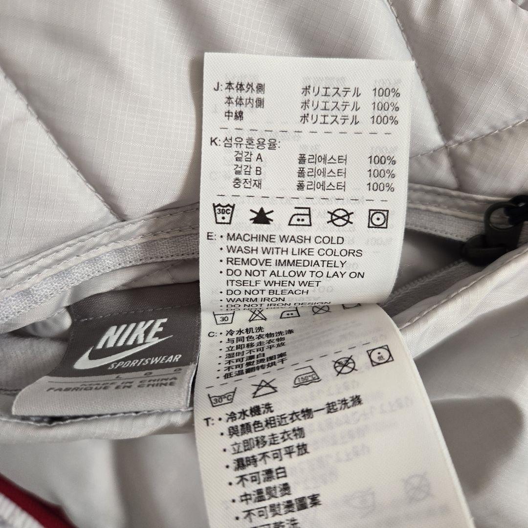 【訳あり】NIKE ナイキ レッド L 中綿 アウター フード付き リバーシブル 【訳あり】NIKE ナイキ レッド L 中綿 アウター フード付き リバーシブル