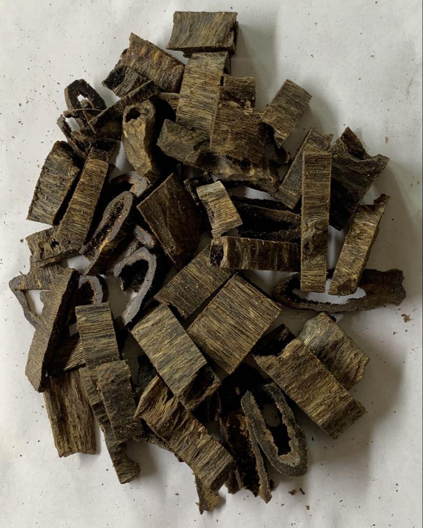 極上伽羅 沈香 香木 沈香粉 重さ:50g