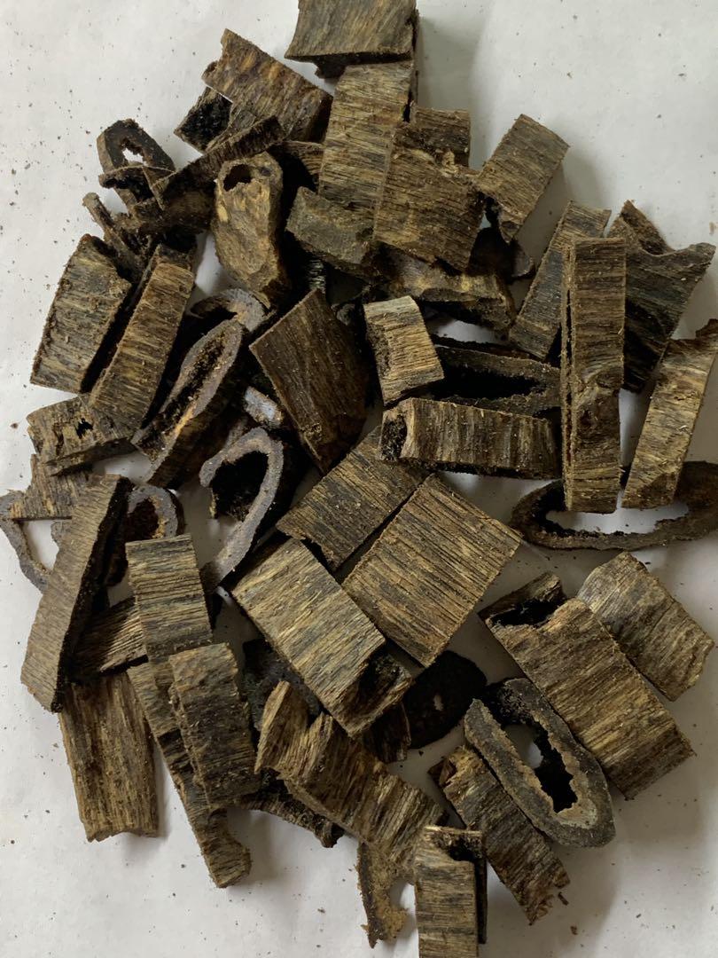 極上伽羅 沈香 香木 沈香粉 重さ:50g