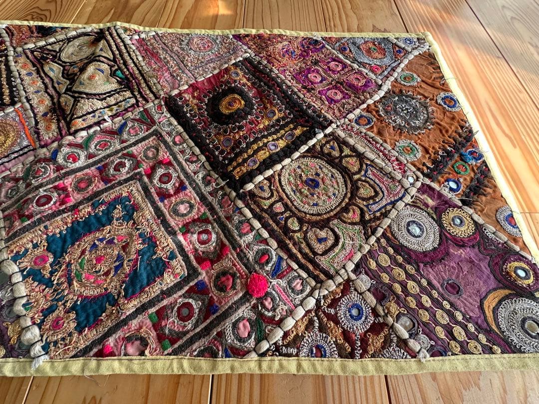 パキスタン Vintage Mirror Work Fabric ②