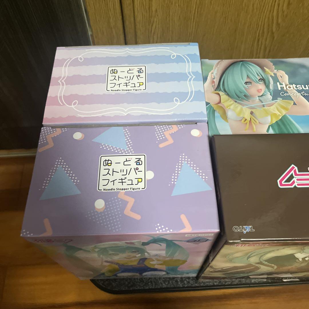 初音ミク フィギュア まとめ売り 5個セット 初音ミクフィギュアまとめ売り 5個 - メルカリ