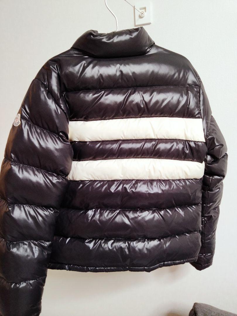 モンクレール　MONCLER　ダウン