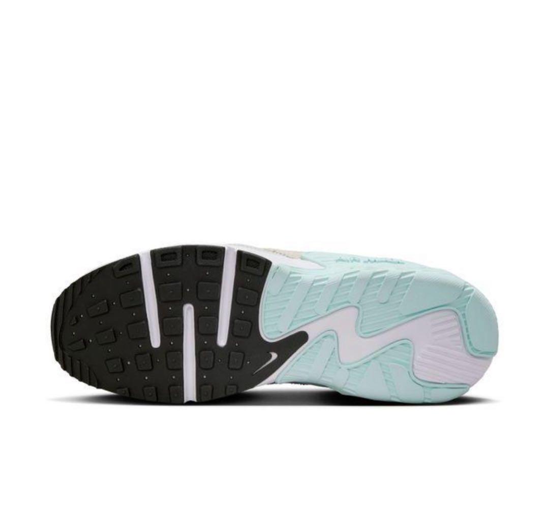 【未使用】NIKE WMNS AIR MAX EXCEE エアマックス エクシー