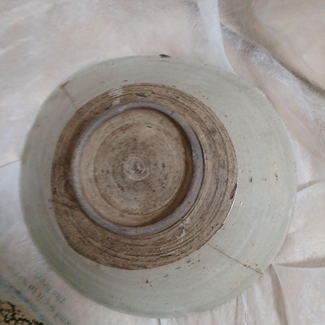李朝の磁器　ひび割れあり