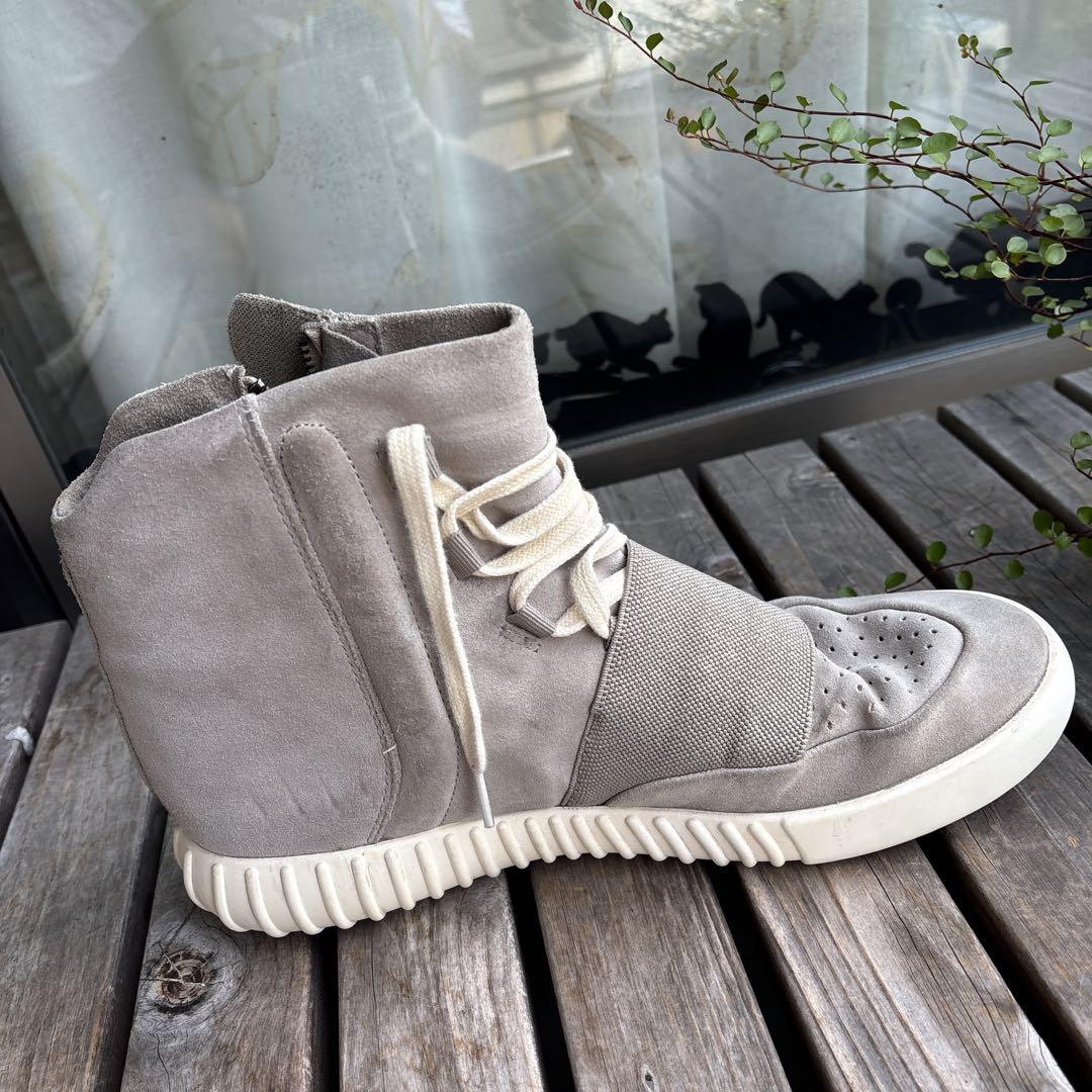 yeezy boost 750 初期？　右足ジャンク　スエード yeezy boost 750 初期？ 右足ジャンク スエード - メルカリ