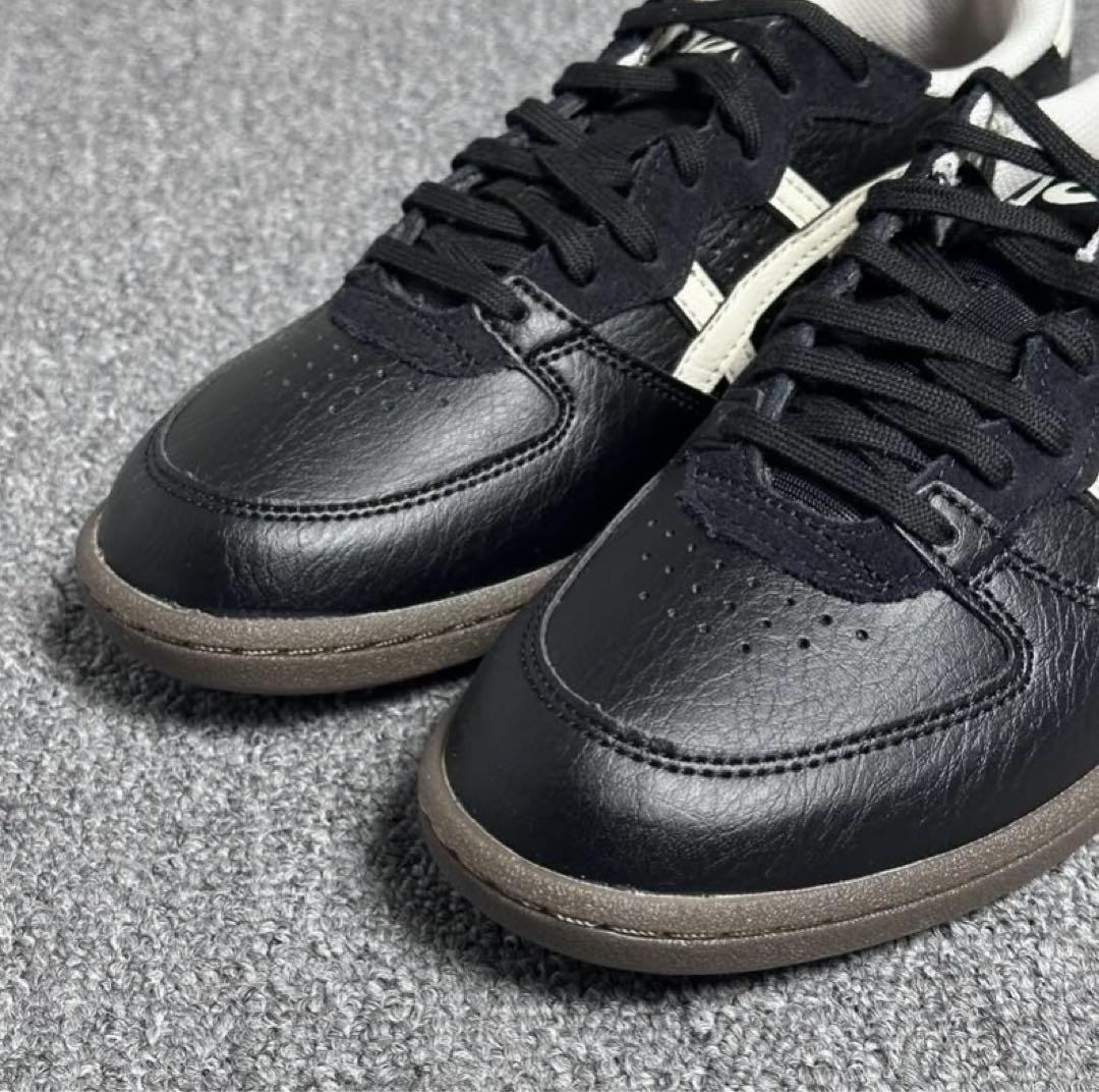 アシックス スカイハンドOG 新品 ブラック オートミール 28