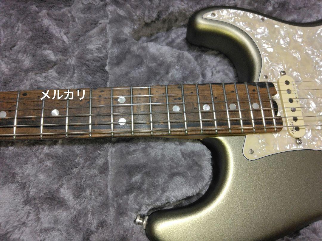 未使用 Fender Stratocaster American Elite
