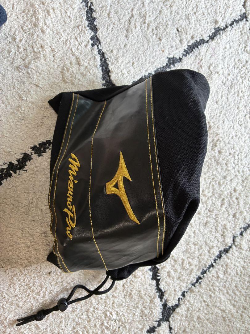 Mizuno 硬式グローブ 赤