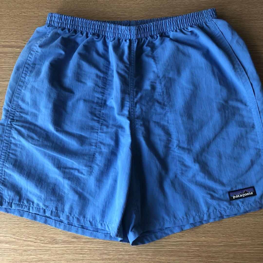美品】patagonia 青系ストライプ ショートパンツ 32 - メルカリ