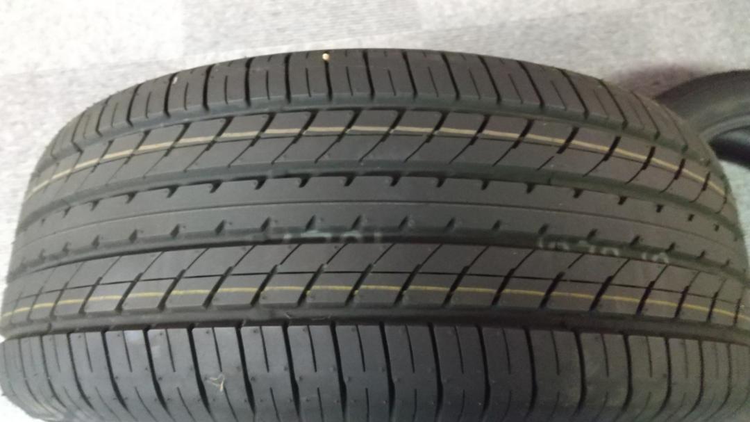 18インチ R30 ほぼ新品タイヤ 2w4O5-m52607888977 TOYO トランパス 大特価新品