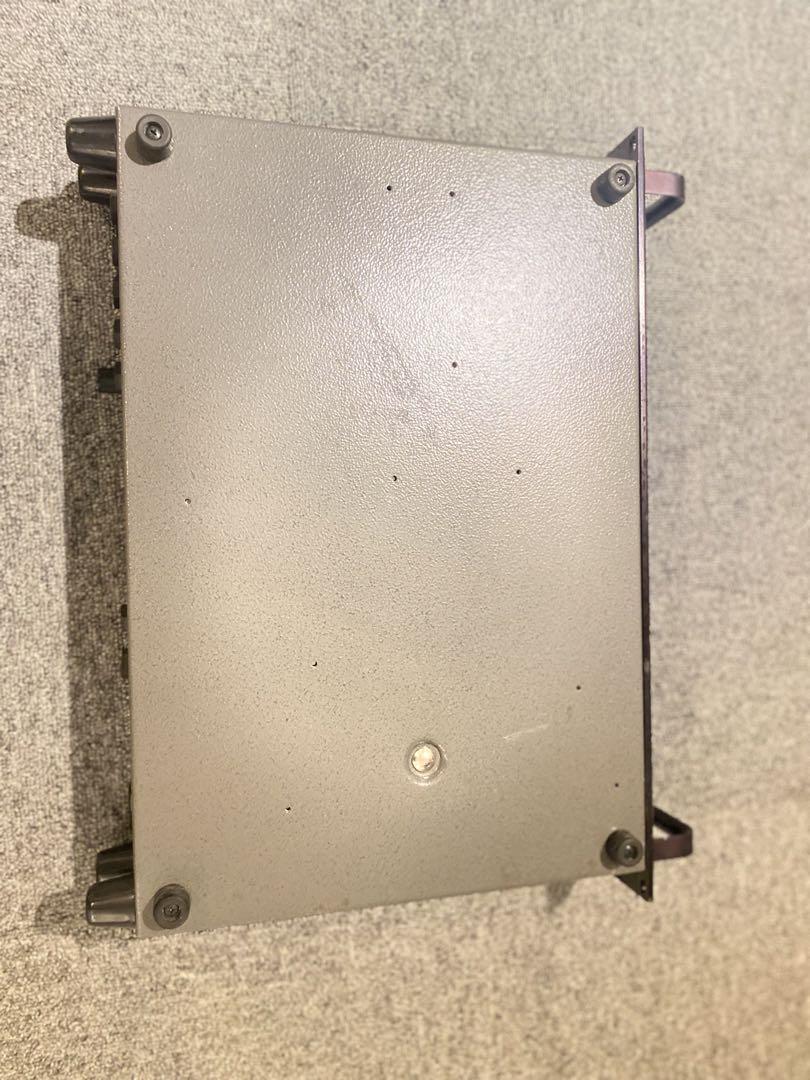 ベース用ヘッドアンプ Ampeg SVT3 Pro