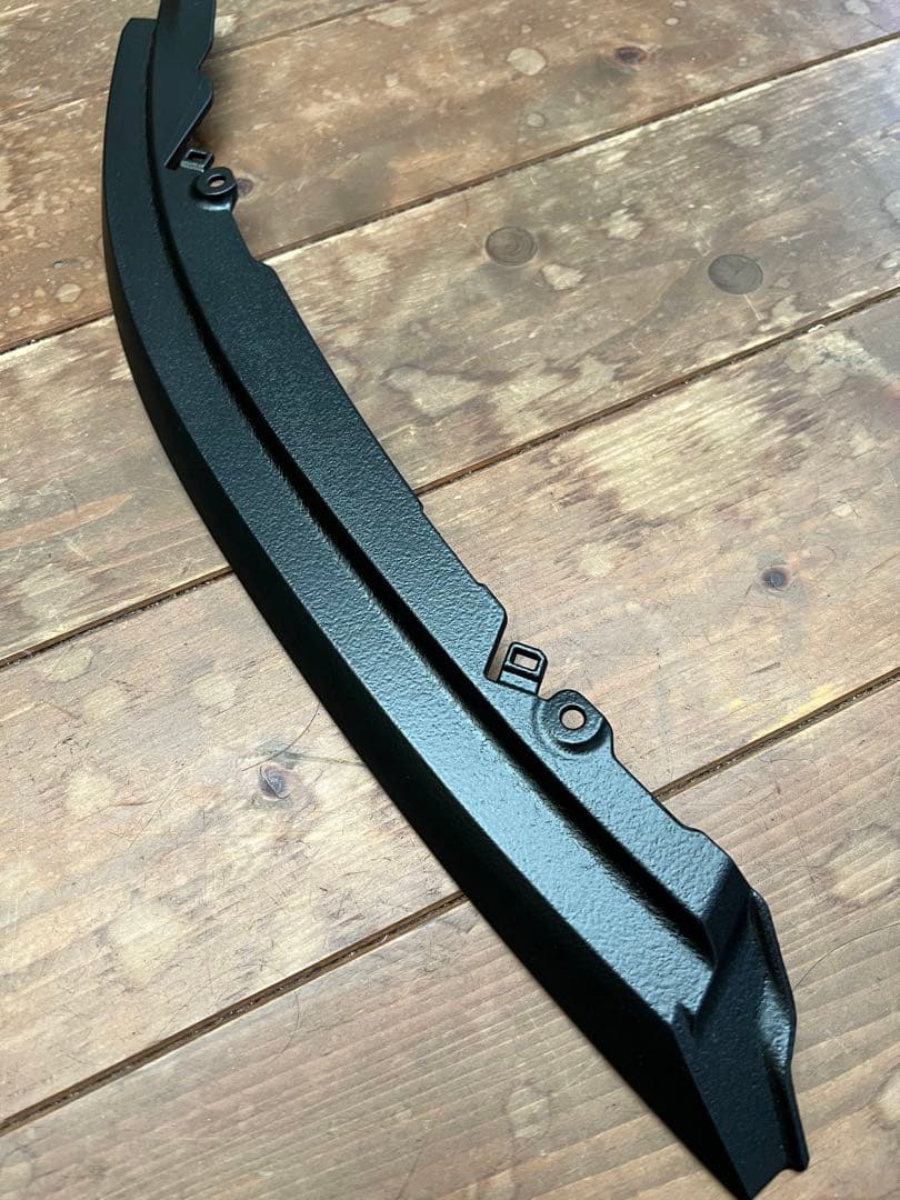 送料込み。新型デリカD5 フロントグリル周り一式 チッピング塗装品 送料込み。新型デリカD5 フロントグリル周り一式 チッピング塗装品