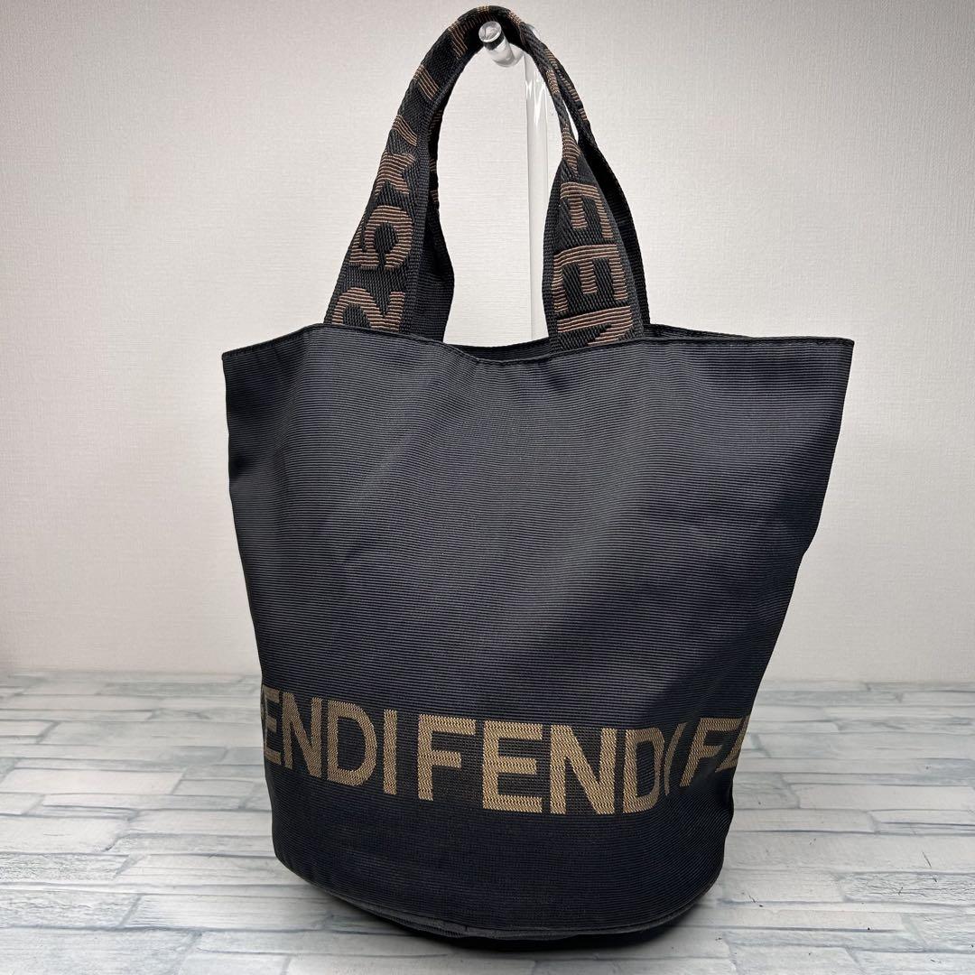 65 美品　FENDI フェンディ トートバック　ハンドバック