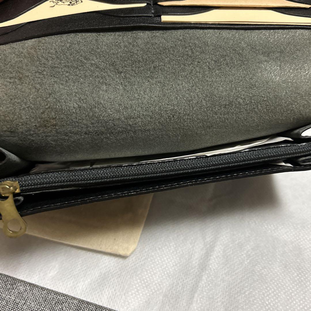 IL BISONTE 黒 レザー 長財布