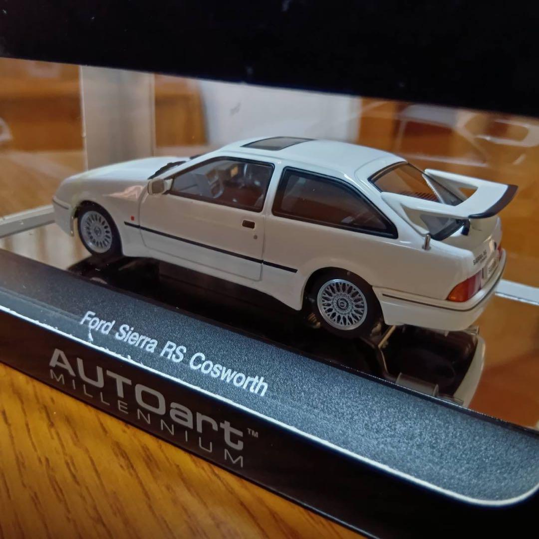 AUTOart オートアート　フォード　シェラ　RS 　コスワース　1/43