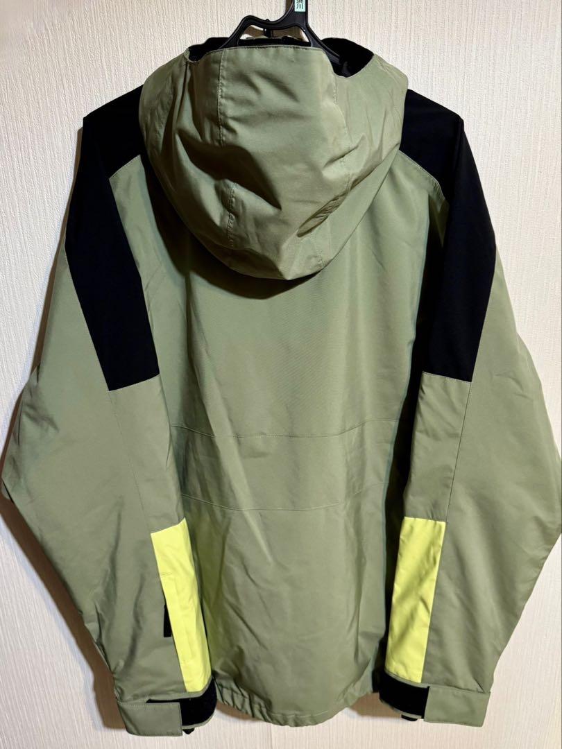 quiksilver クイックシルバー　スノーボードウェア　上下　新品未使用