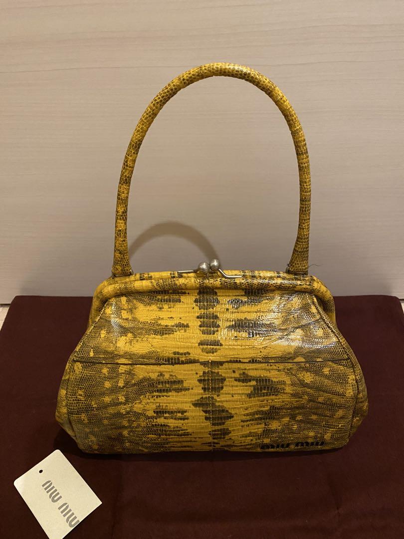 【美品】miumiu　 がまぐちバッグ　パイソン柄　SENAPE
