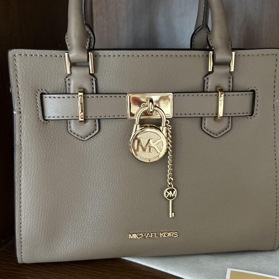 Michael Kors ショルダーバッグ ベージュ MK総柄 MICHAEL KORS ショルダーバッグ ベージュ｜Yahoo!フリマ（旧