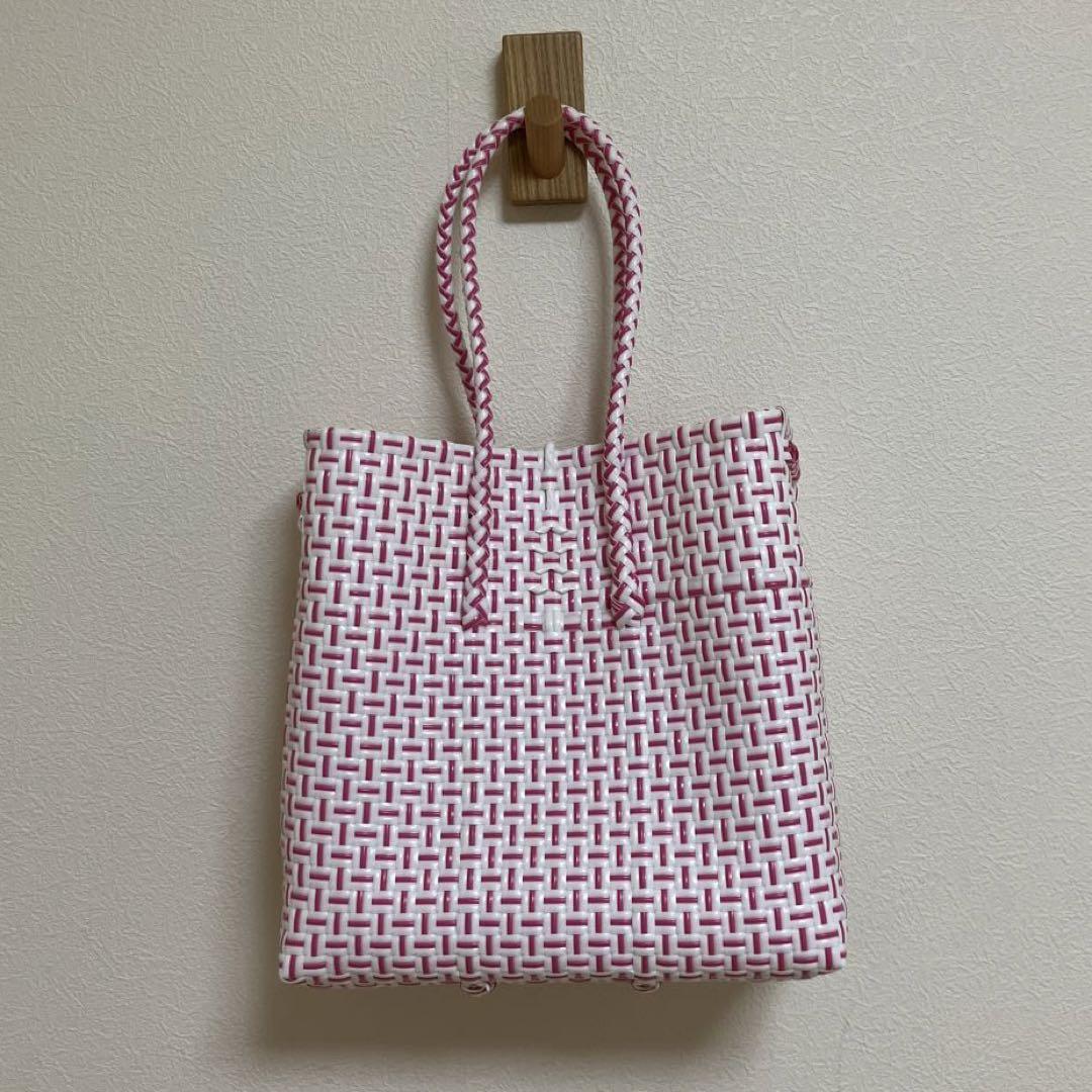 美品】メケアリサ gummy bag Sサイズ ピンク - メルカリ